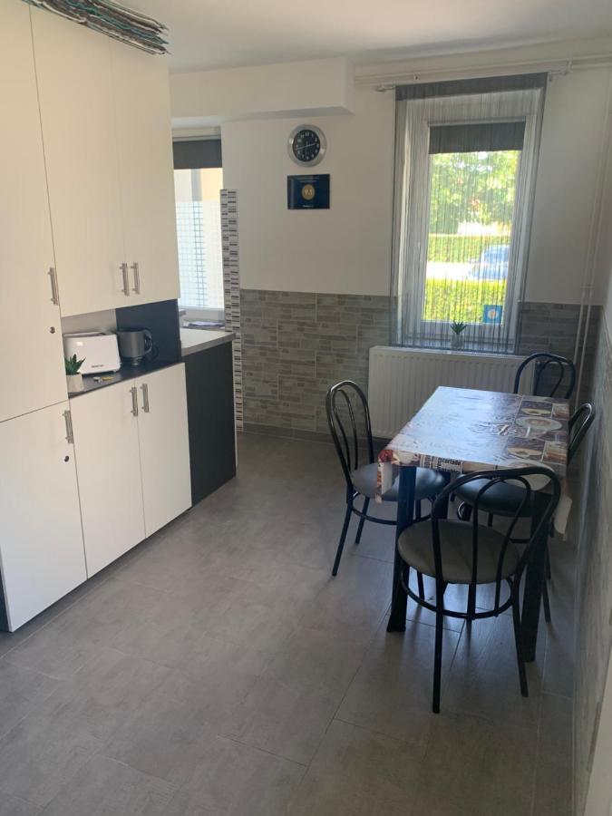 Komo Apartment Buk Ngoại thất bức ảnh